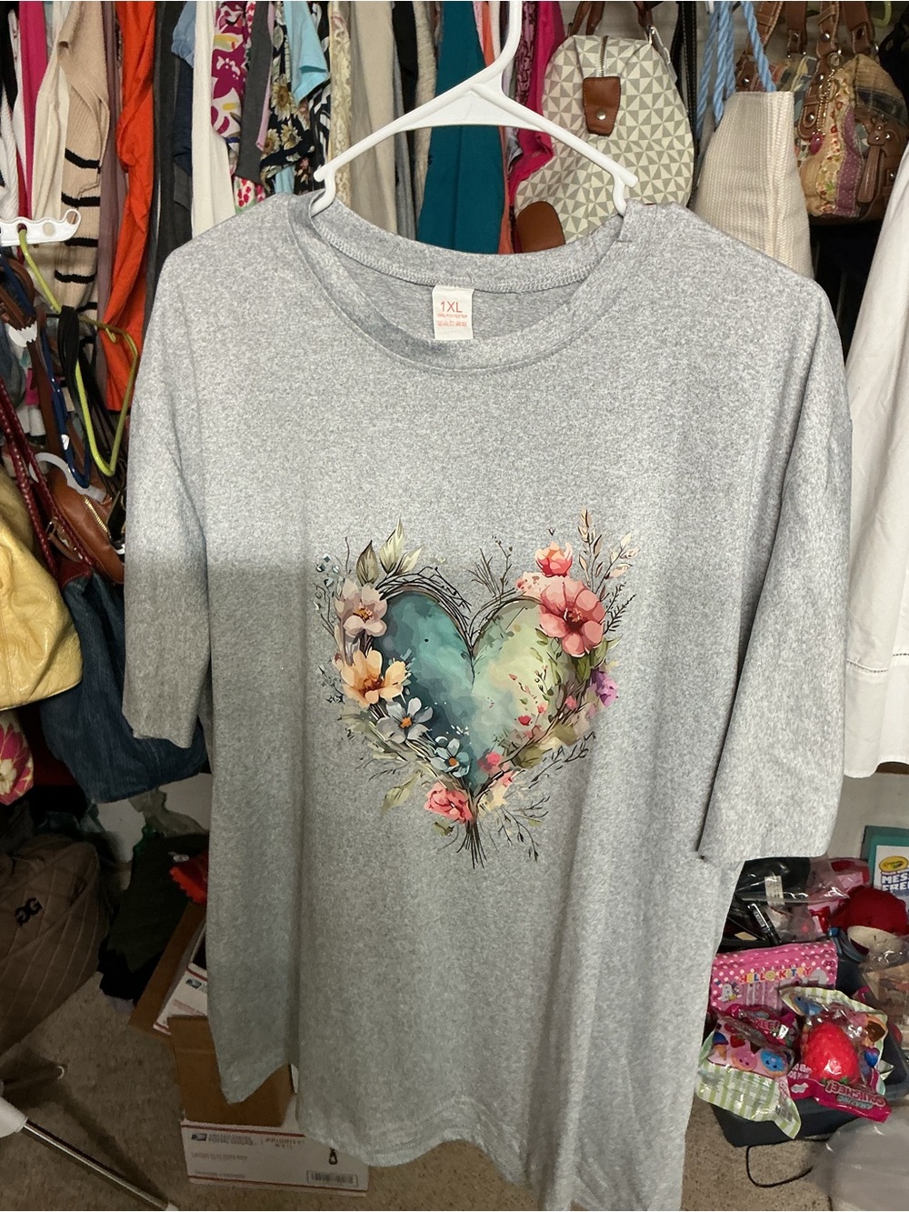 Women's Gray Short Sleeve Tee with Floral Heart Graphic